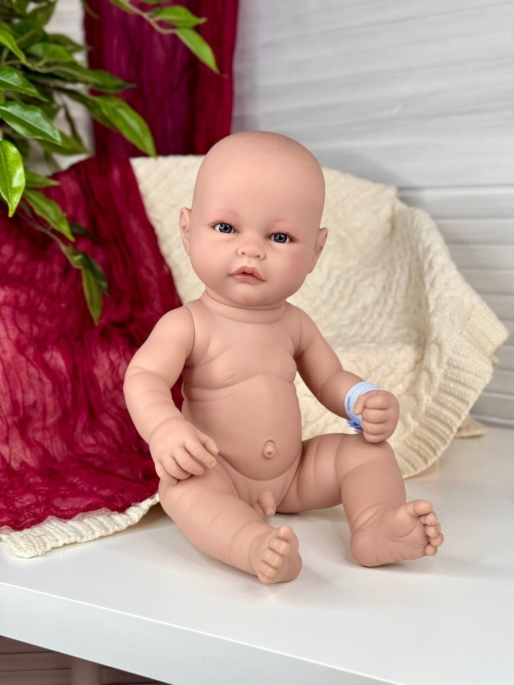 Кукла Berbesa виниловая 42см Martina (5507K)