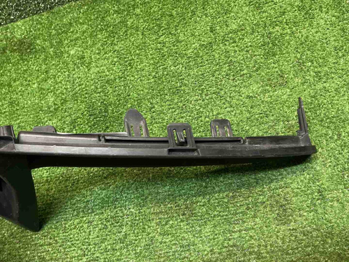 Накладка переднего бампера правая Lexus UX (18-нв)