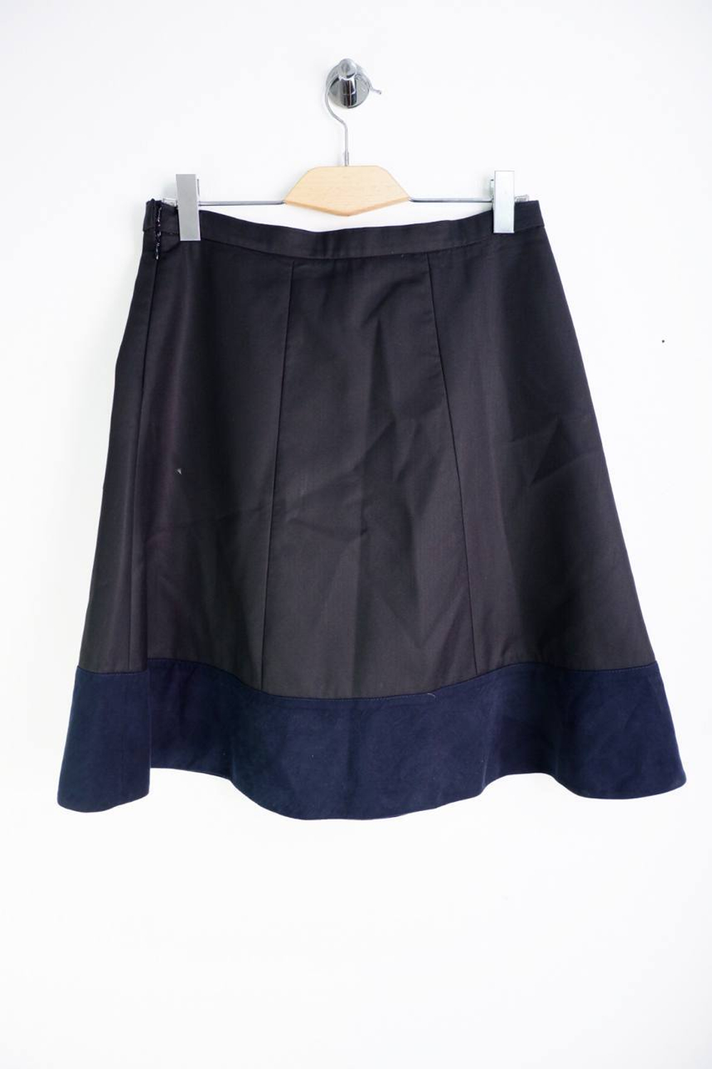 Юбка со стильным акцентом, визуально 48 размер