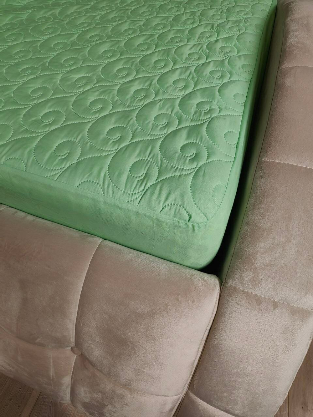 Наматрасник INVA защитный стеганный с бортиком 90 х 200 см / салатовый