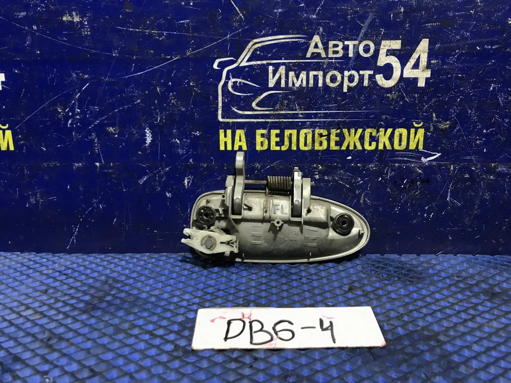 Ручка двери передней левой внешняя Honda INTEGRA 1996