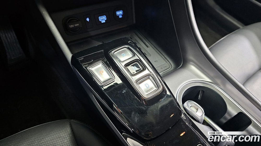 Hyundai Sonata (DN8) 2.0 (03.2020)