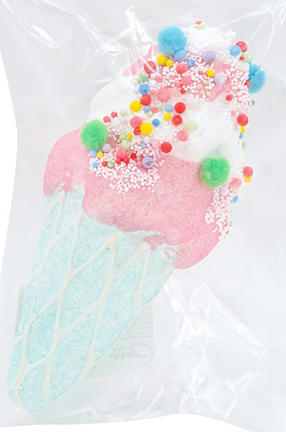 Подвеска "Клубничное мороженое-рожок"