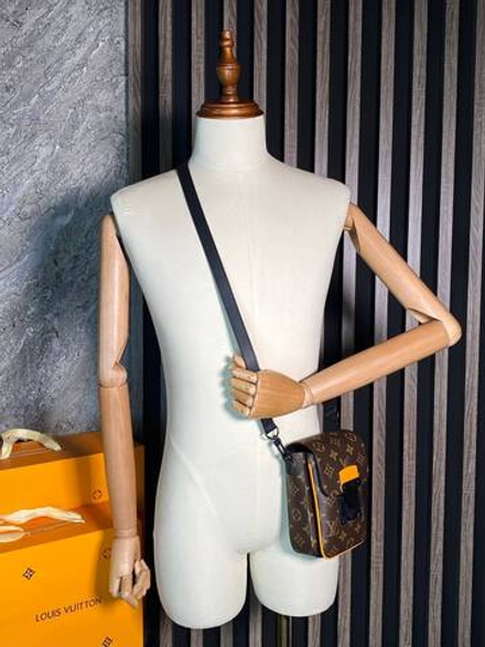 Сумка Louis Vuitton