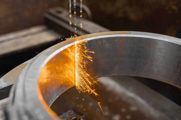 Электроэрозия против фрезеровки: какая технология выгоднее для обработки закаленной стали? Электроэрозия против фрезеровки: какая технология выгоднее для обработки закаленной стали?