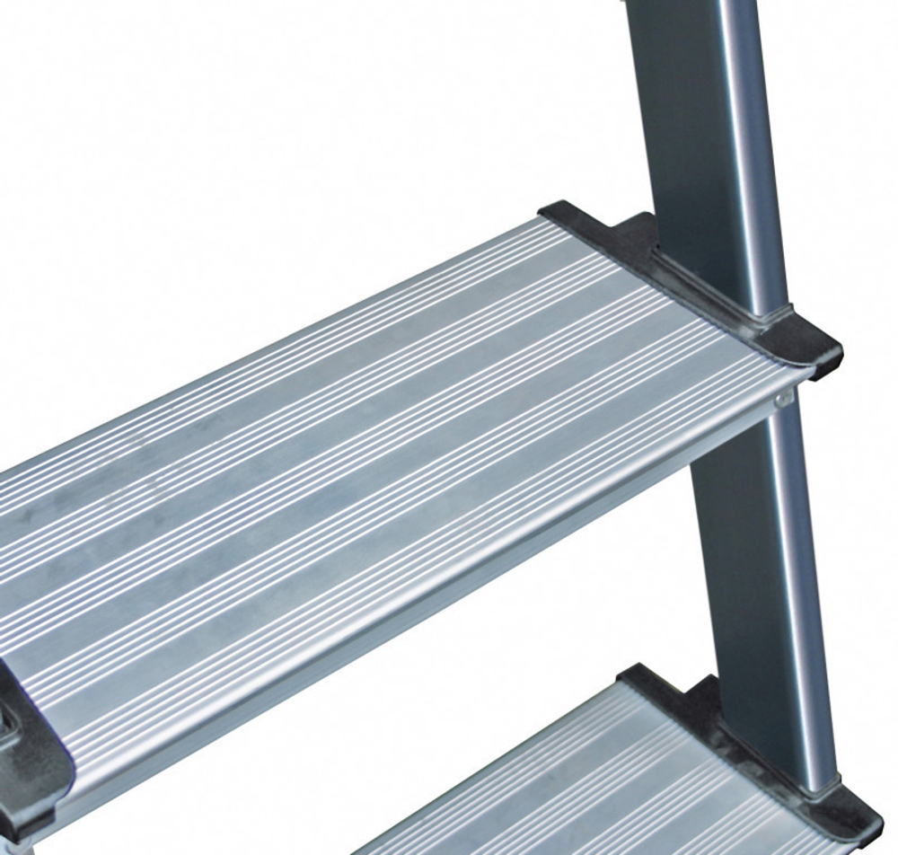 Анодированная стремянка SECURO 5 ступ. (126436)