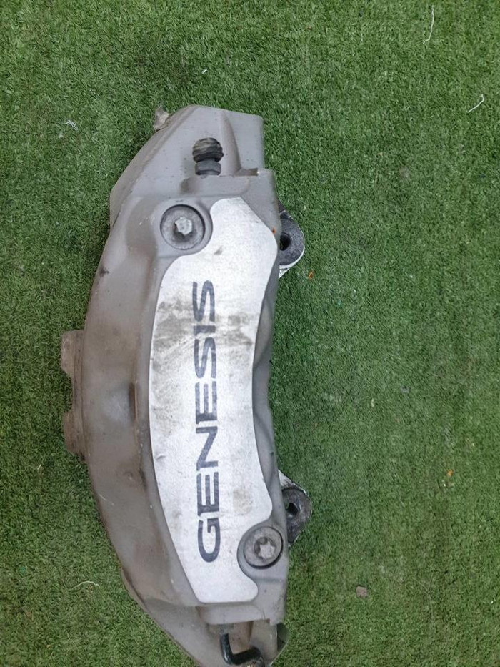 Суппорт тормозной передний правый Genesis GV80 (2020-н.в.)