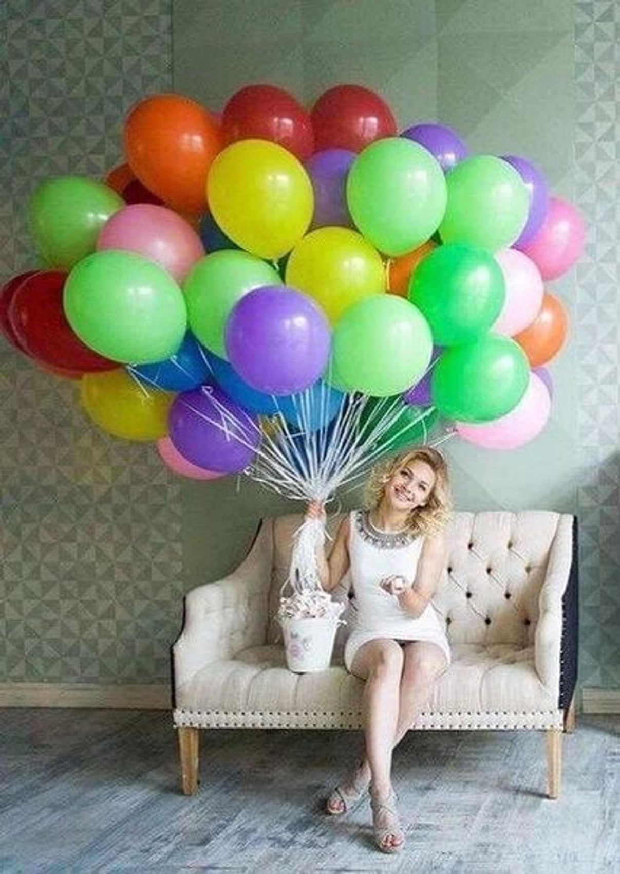 Воздушные шарики 25. Воздушные шары. Воздушные шары гелиевые. Разноцветные шарики воздушные. Разноцветные шары гелиевые.