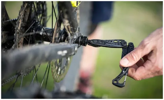 Мультиинструмент Leatherman Skeletool Coyote Tan