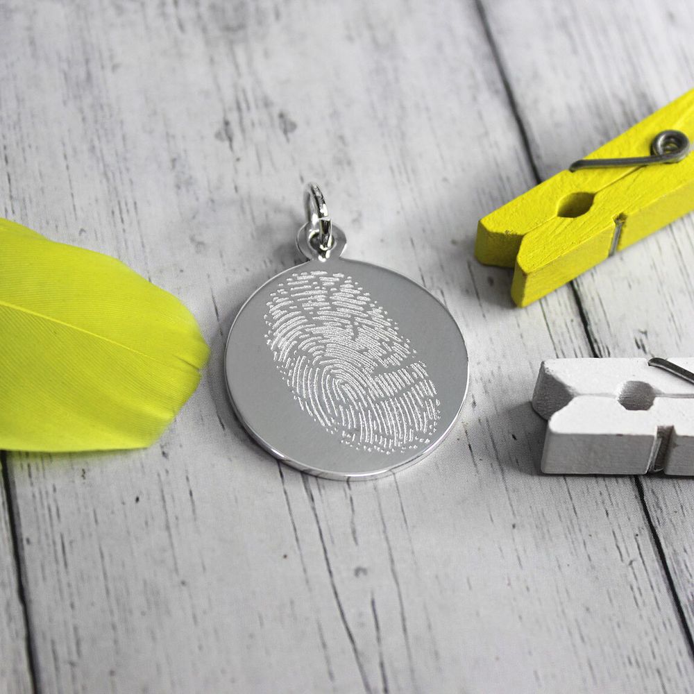Кулон подвеска из серебра с отпечатком пальца на заказ