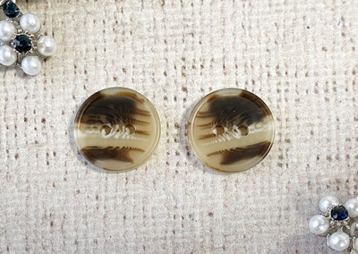 Пуговицы костюмные, d 1,8 см, 2 прокола, коричневый