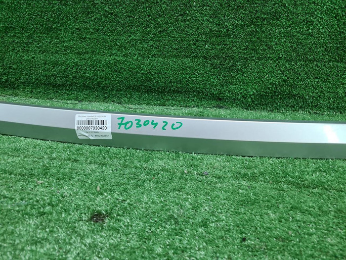 Молдинг двери багажника RR Vogue 5 L460 (21-нв)