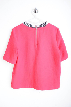 Блузка Incity яркого цвета, визуально на 42 размер