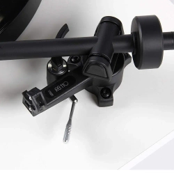 REGA PLANAR 1 Plus MATT WHITE ПРОИГРЫВАТЕЛЬ ВИНИЛОВЫХ ПЛАСТИНОК