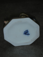 Статуэтка. Фарфор. Девочка нищенка. Volkstedt. Германия