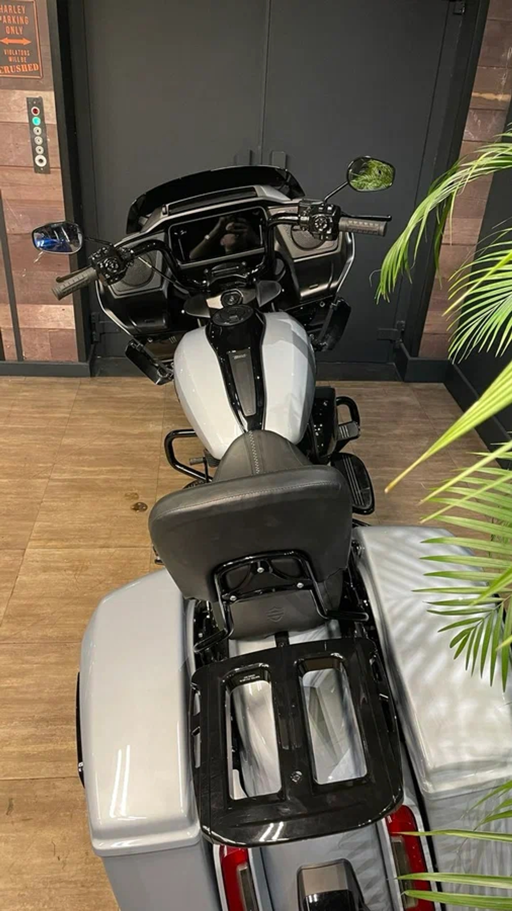 Harley-Davidson ROAD GLIDE 2024 ATLAS SILVER/Black