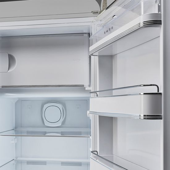 Холодильник Smeg FAB28RSV3