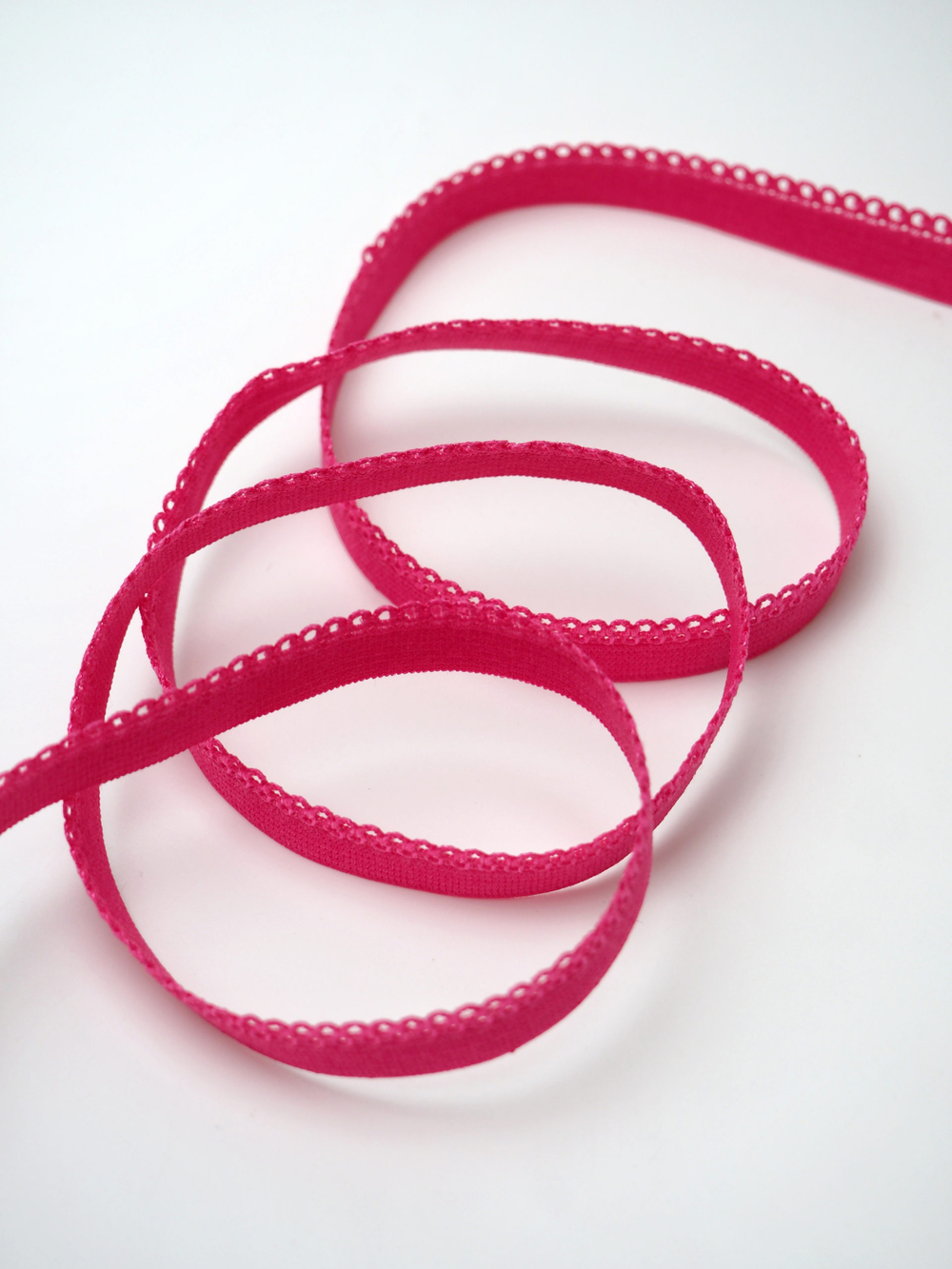 Резинка бельевая малиновая фуксия ширина 9 мм без учета фестона