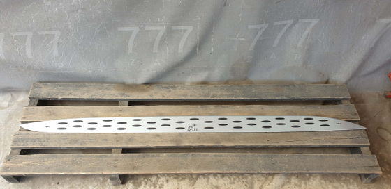 Накладка подножки левой Mercedes GLE (W166) 11-18 Б/У Оригинал A1666980348