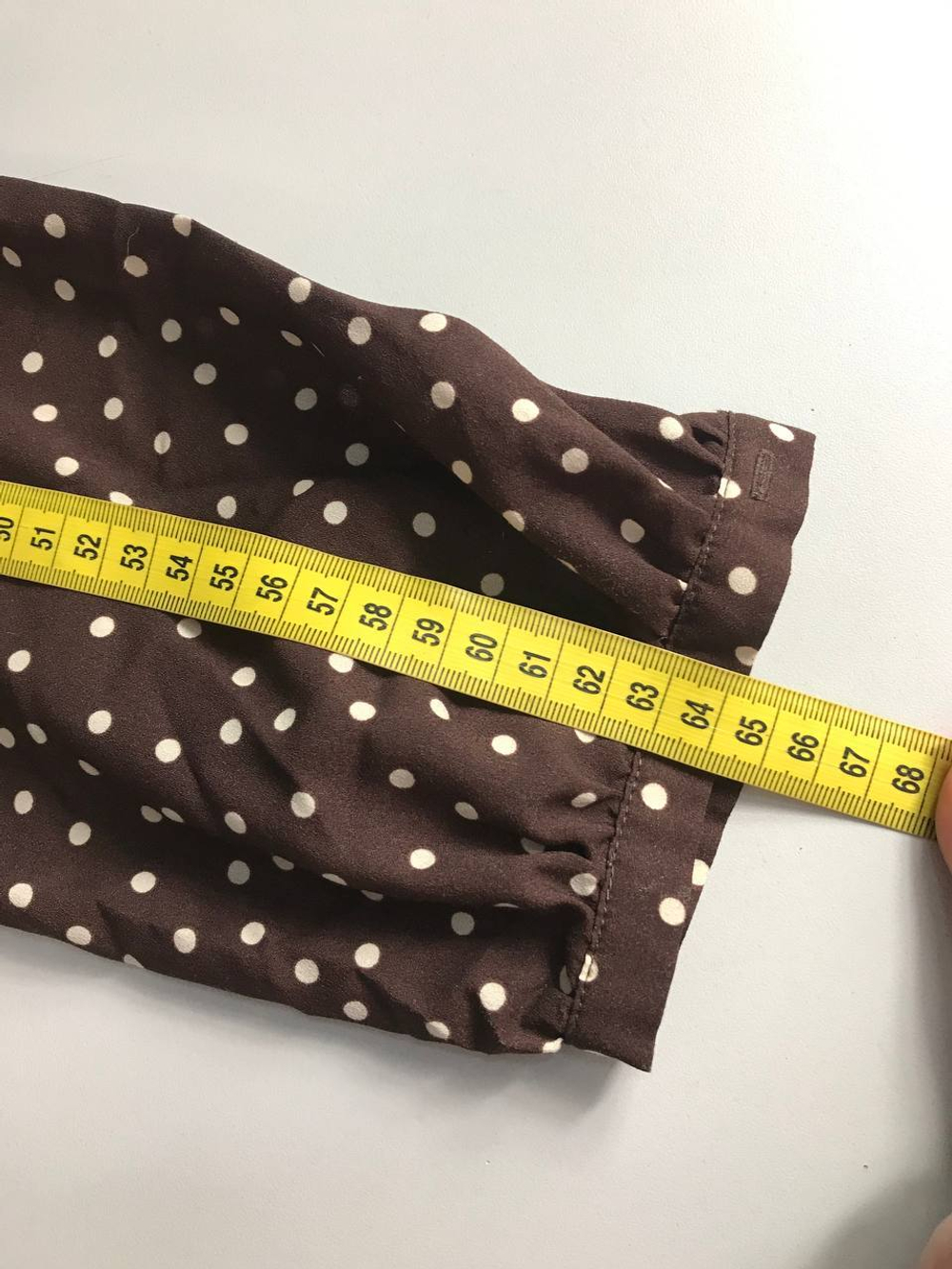 Блузка Calista в модный горошек, визуально 44 размер