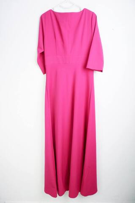 Платье яркого цвета, визуально на 44/46 размер