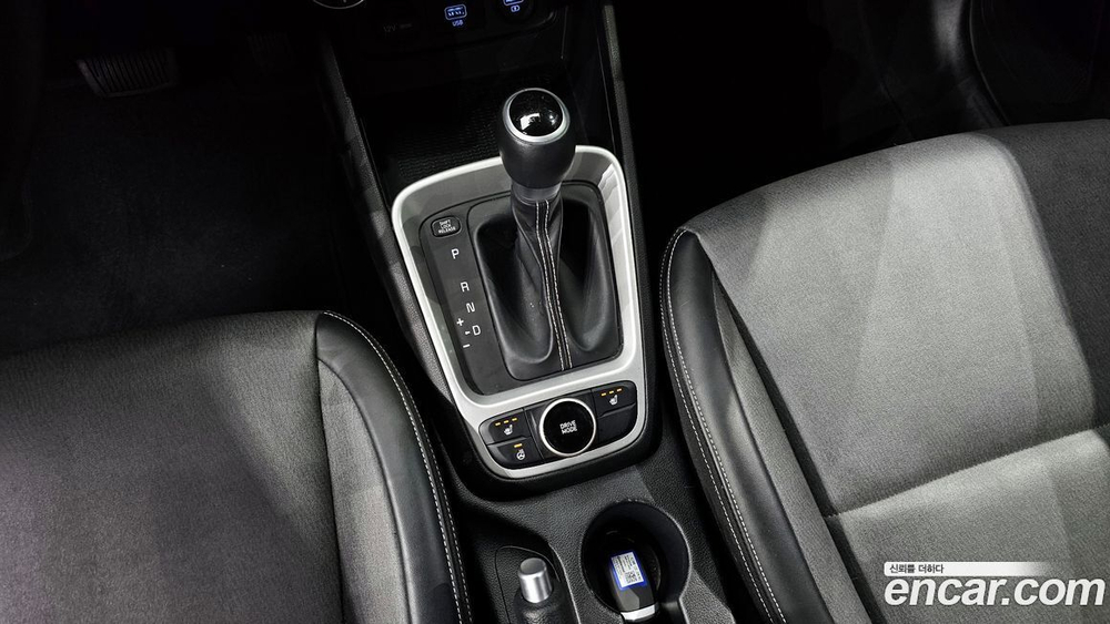 Hyundai Venue 1.6 Modern (04.2020)