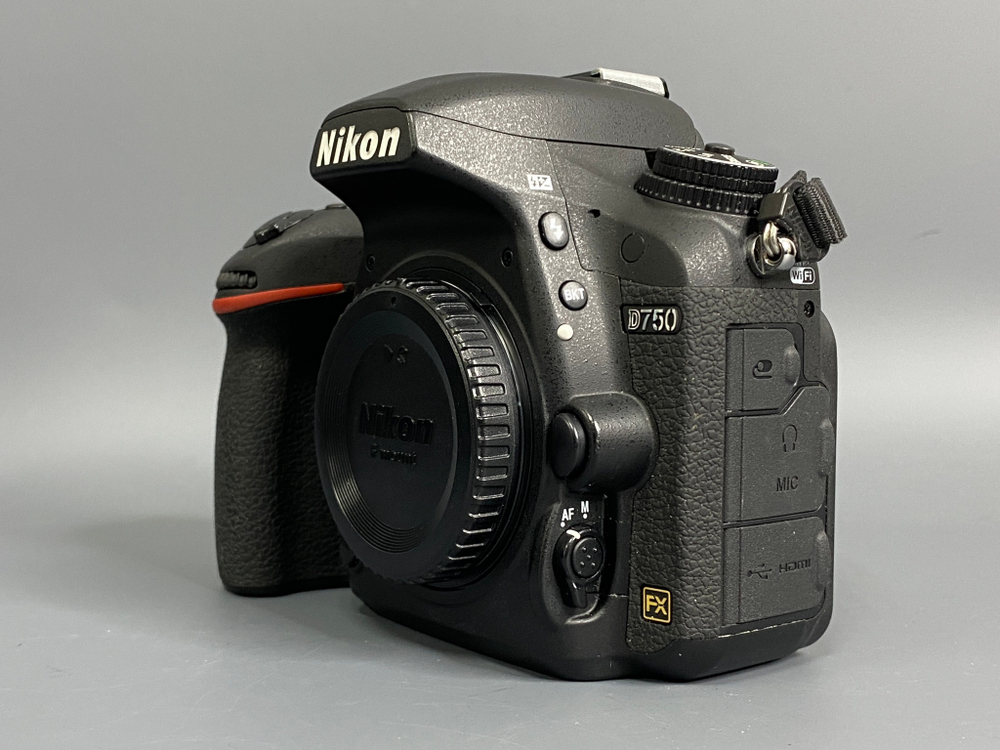 Nikon D750 2100 кадров