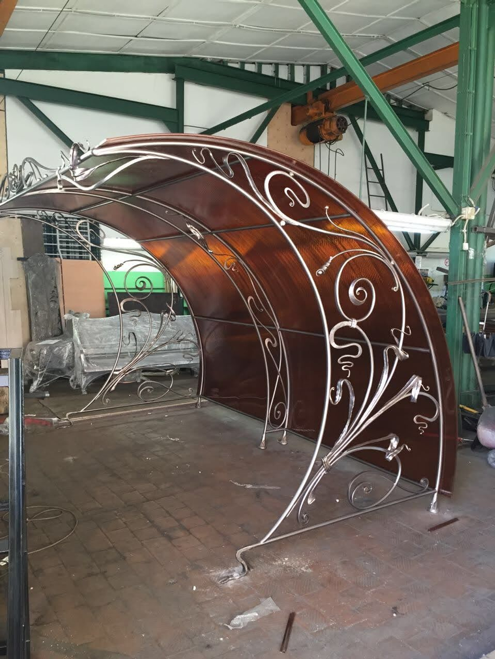 Изготовление и монтаж навеса