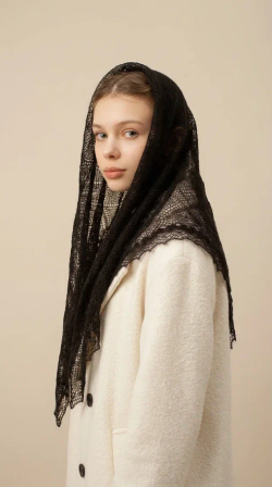 Оренбургский пуховый платок-паутинка А110-07 черный