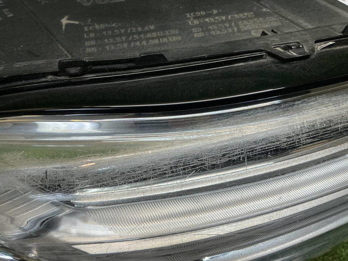 Фара правая Volvo XC90 2 (2014-2019) LED
