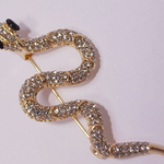 Брошь "Цветок красный"