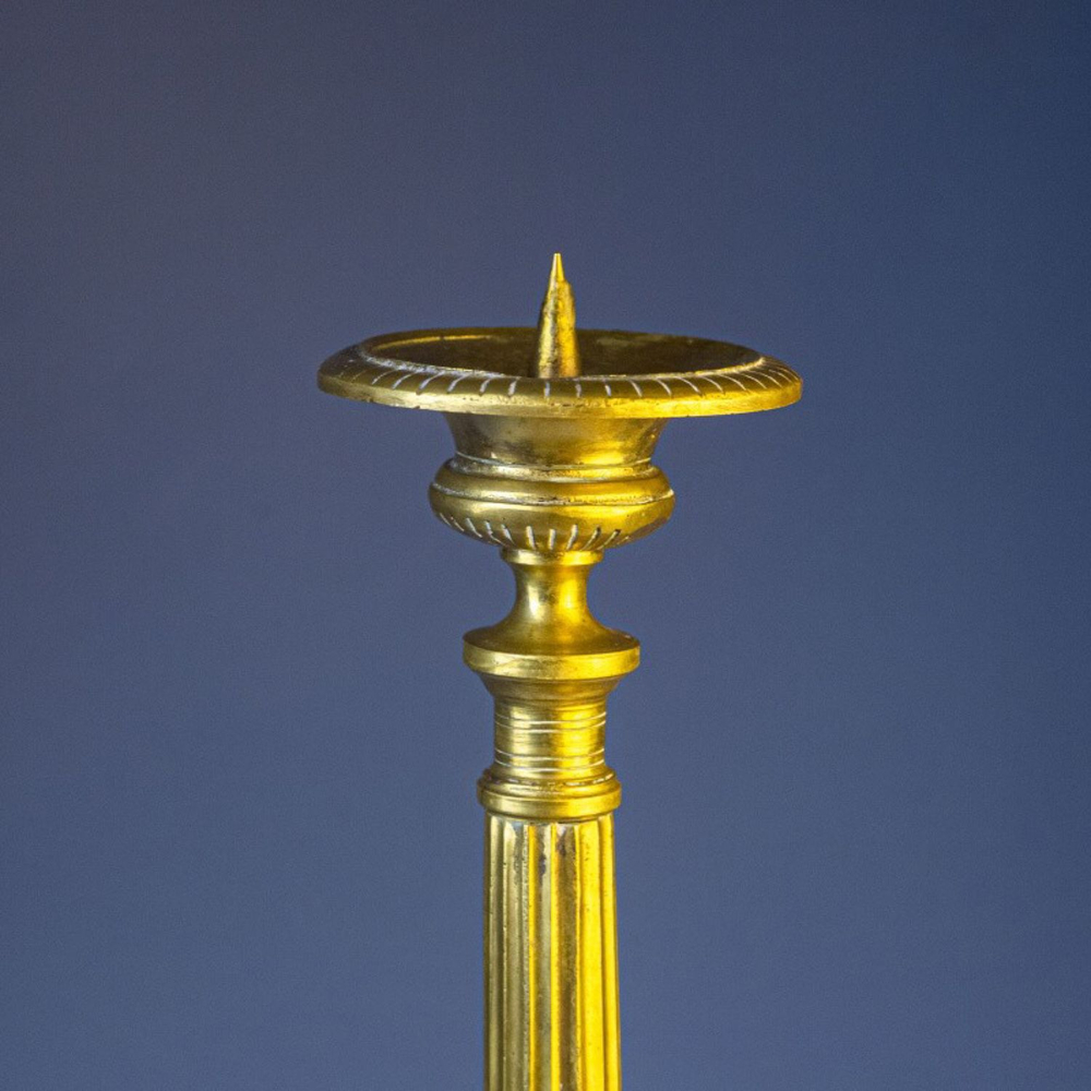 Бронзовый подсвечник