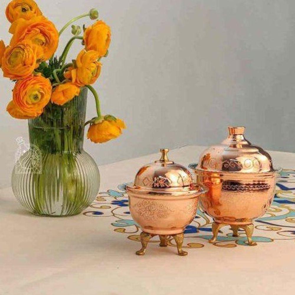 Медная сахарница на трех ножках Exirmes 30220342 Иран Медная сахарница на трех ножках Exirmes 30220342 Иран