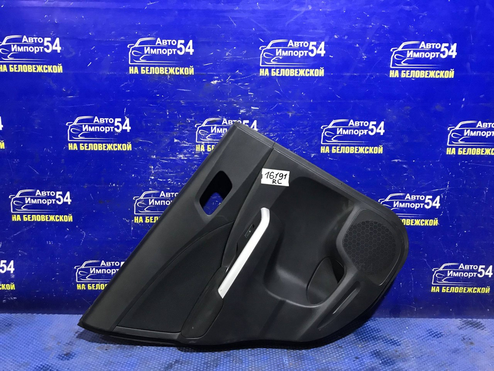 Обшивка двери Honda CR-V 2011-2016