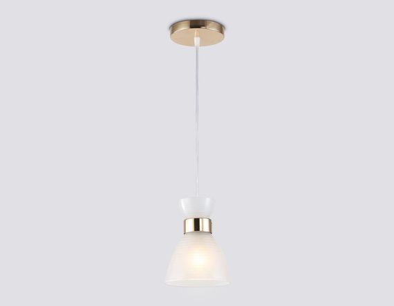 Светильник подвесной со стеклянным плафоном Ambrella light Traditional TR3401
