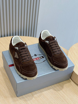 Кроссовки Prada