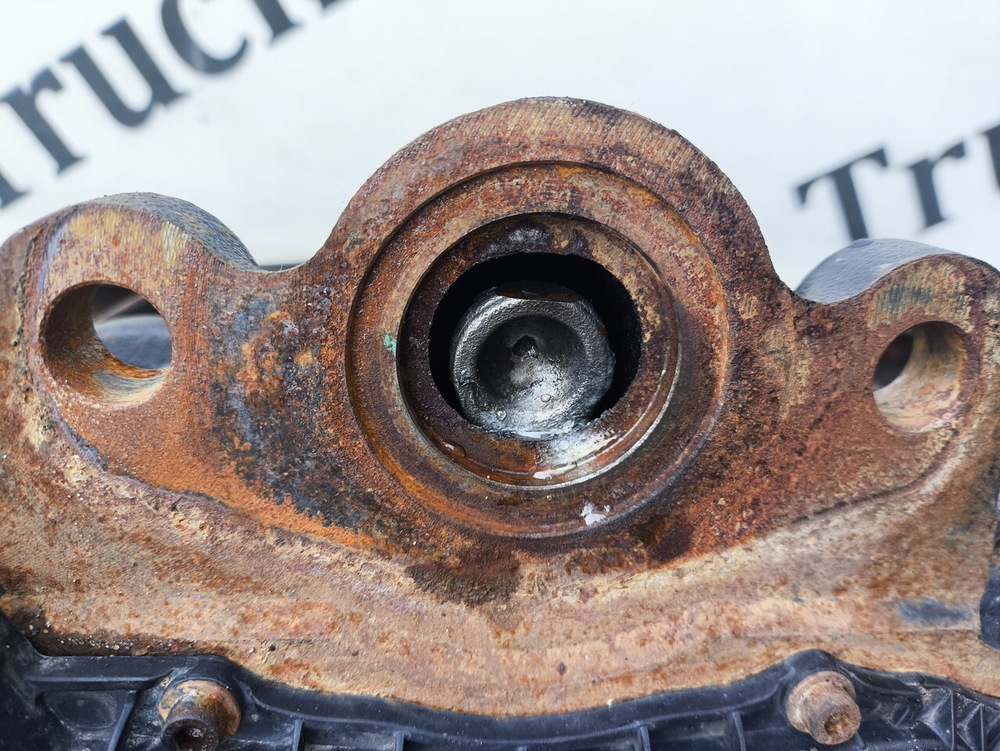 Суппорт передний правый 2023г.