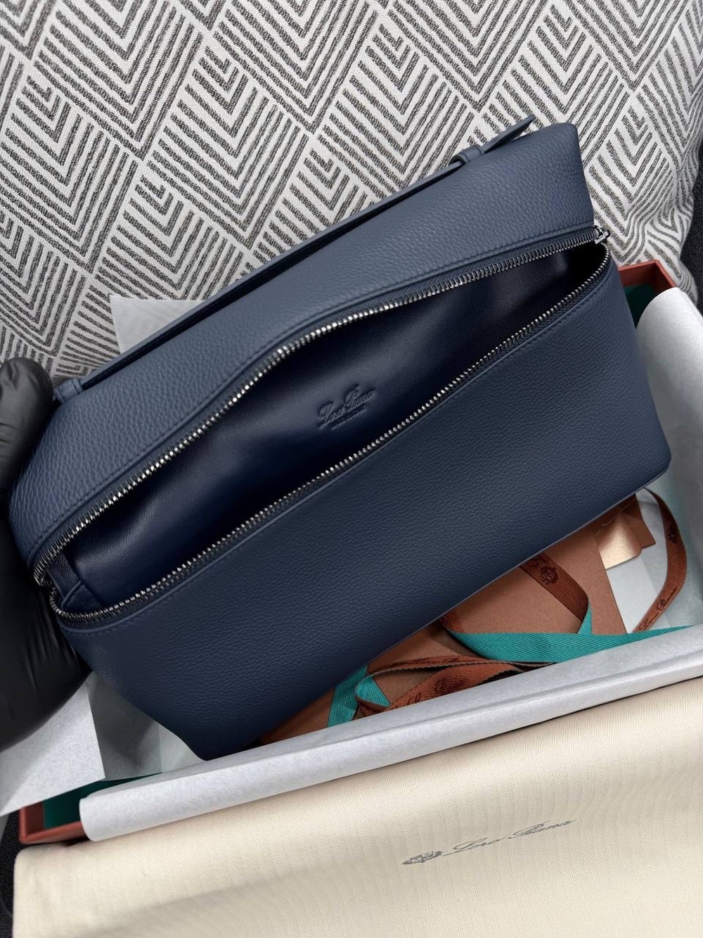 Клатч Loro Piana Extra Pouch L29