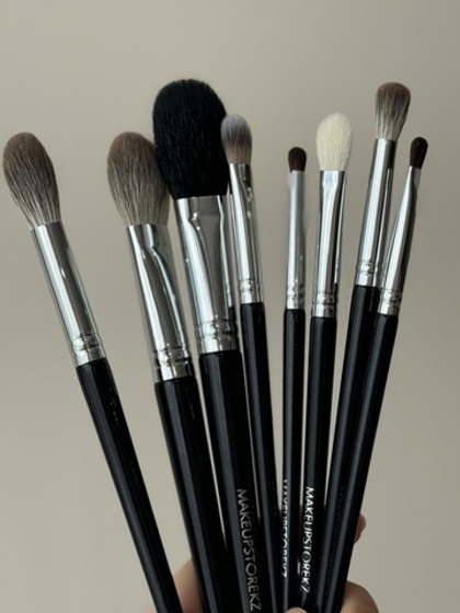 Набор Makeupstorekz Galaxy 8 штук в чехле