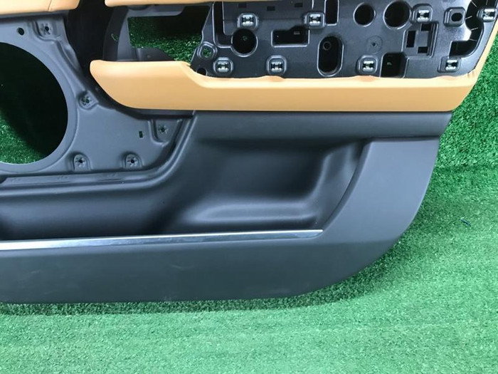 Обшивка двери передняя RR Vogue 4 L405 (17-22)