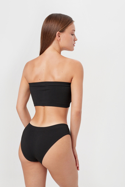 Бесшовный топ-бандо со стяжкой на груди