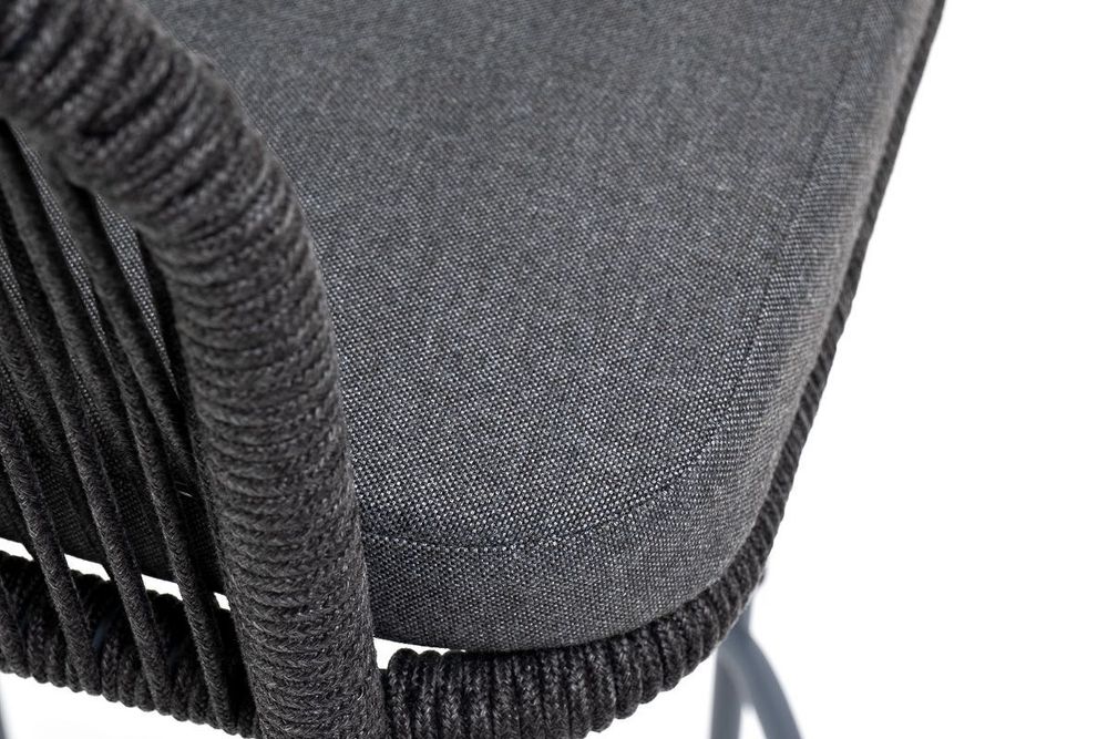 "Марсель" стул барный плетеный из роупа, каркас из стали серый (RAL7022) муар, роуп темно-серый круглый, ткань темно-серая 027