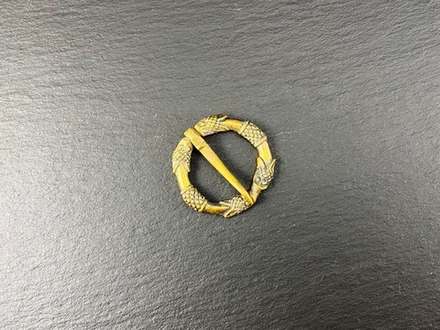 Фибула. Новгород 13-14 в. (замкнутая)