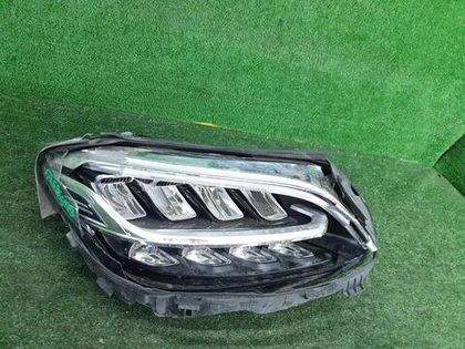Битая Фара правая Mercedes C w205 (2018-2023) LED