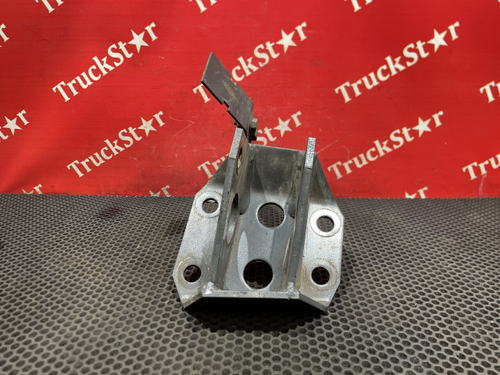 Кронштейн стойки стабилизатора заднего