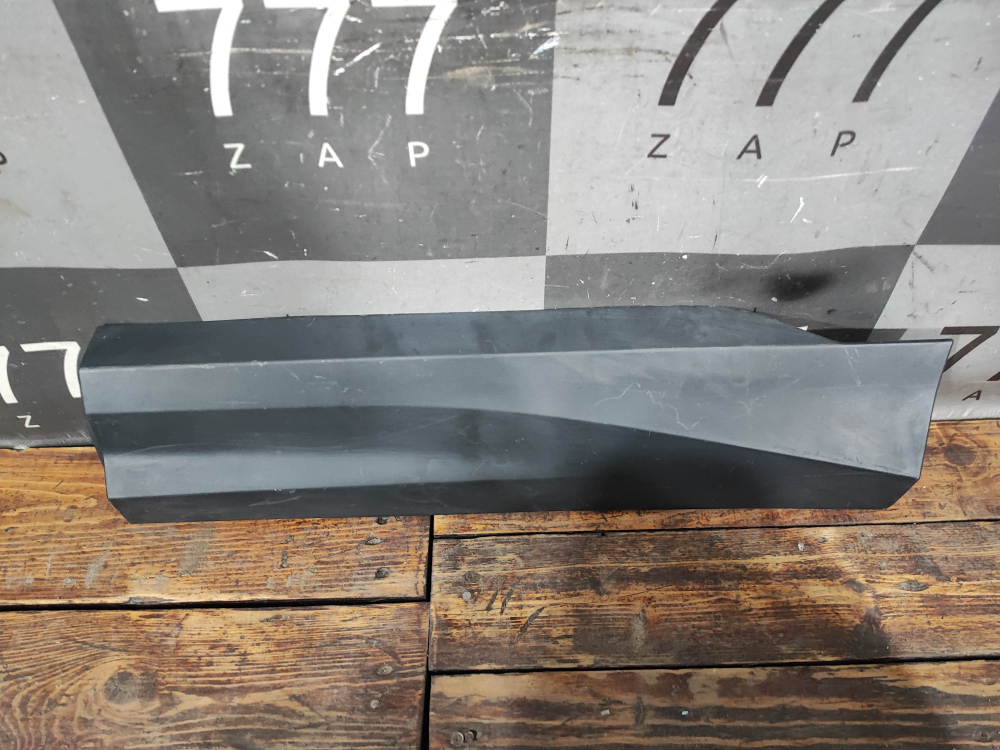 Накладка двери задней левой Geely Coolray 23-нв Б/У Оригинал 5081079000