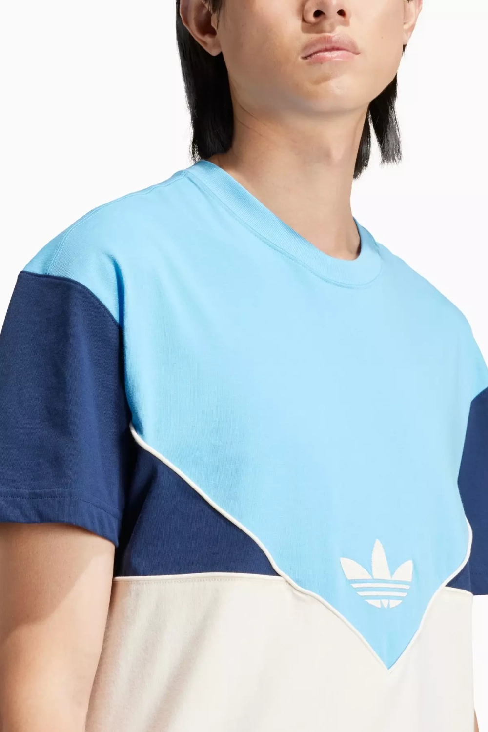 Футболка adidas Adicolor Seasonal Archive