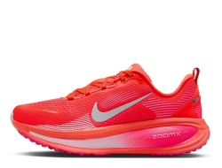 Кроссовки для бега женские Nike Vomero 18 W Розово-Оранжевые