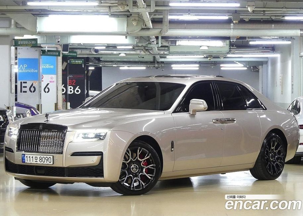 Rolls-Royce Ghost 2 Generation 6.7 V12 Черный Badge (11.2022)