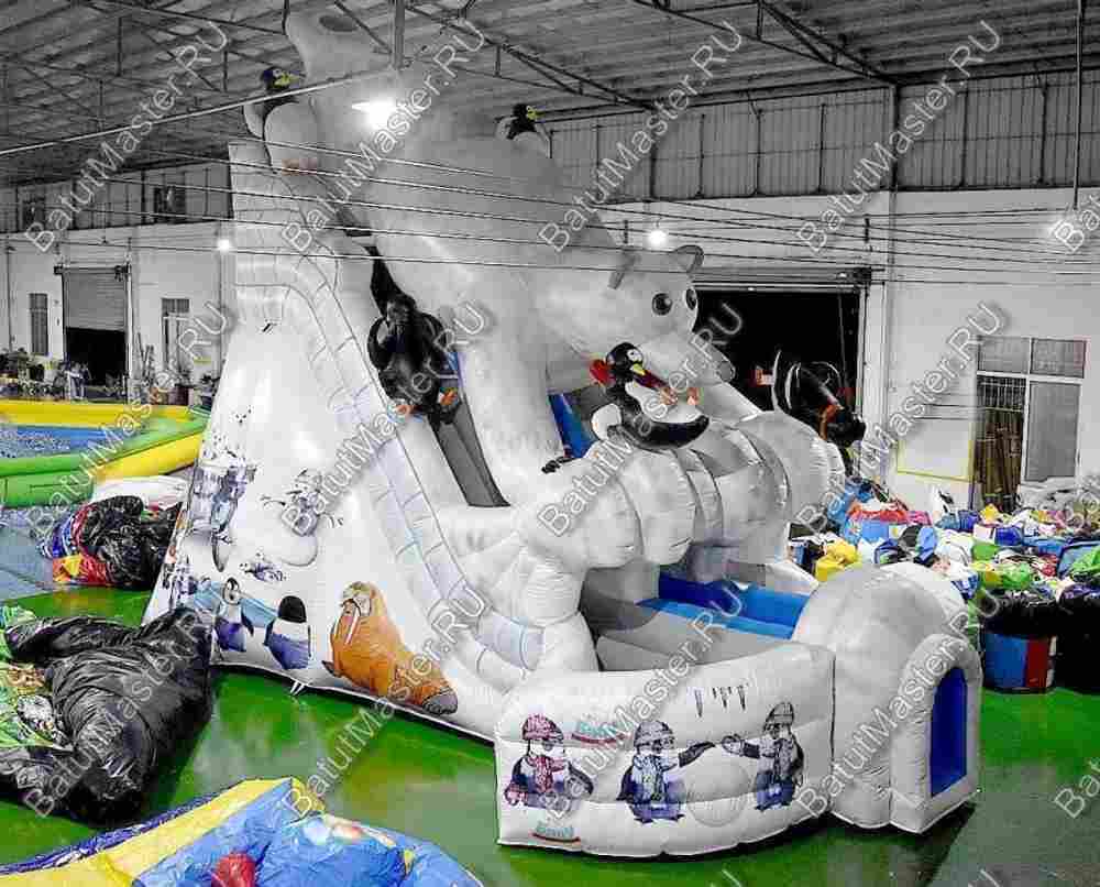 Большой надувной батут-горка "Мишка на севере"